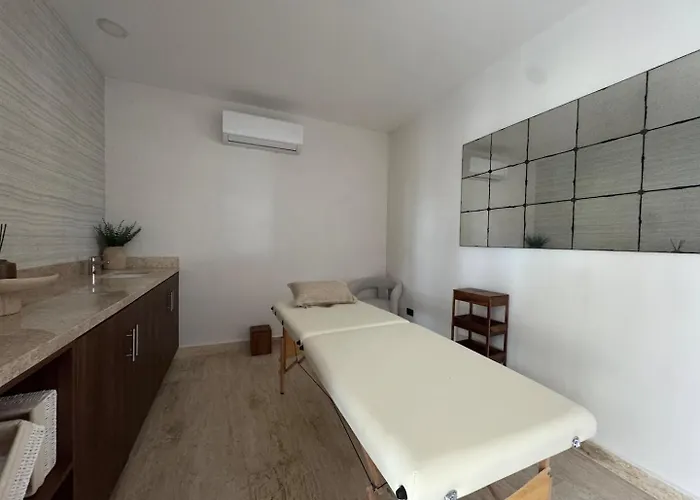 Location In Playa Rooftop Pool, Nearby *